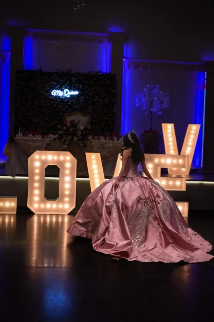 Quinceanera Salon, Quinceanera Venue, Event Venue, Reception Hall, Event Venue, Perfect Wedding Venue, Event Packages, Dallas Fort Worth Venue, Elegant Venue, Banquet Hall, Event Hall, Ballroom, Event Center, Elegant Party Hall, Party Venue