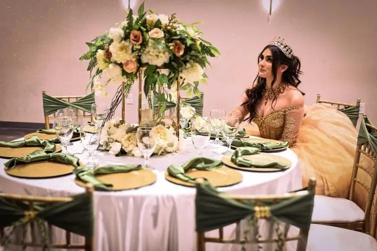 Decoration Services, Event Decorations, Quinceanera Decorations, Ballroom Decorations, Event Decoration Services, Table Decorations, Centerpieces, Flowers, Linen Services, Napkin Folding Services, Wide Range Of Decoration Services