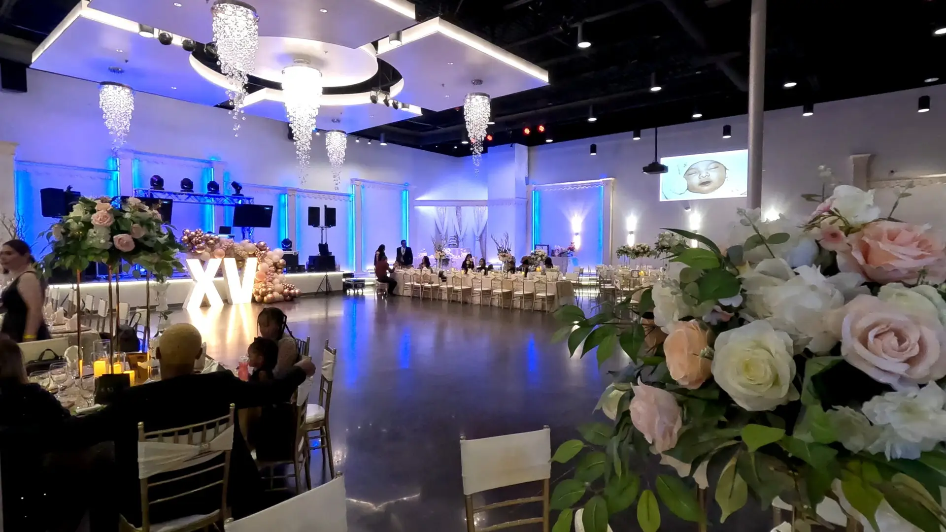 Event Venue, Perfect Venue, Quince Venue, Quince Salon, Wedding Venue, Party Venue, Banquet Hall, Banquet Hall Rental, Event Center, Event Space, Birthday Event Space, Large guest count event space, spacious event hall, Luxurious Event Space, Elegant Event Hall, Elegant Banquet Hall Fairy Tale Event Space, Majestic Ballroom